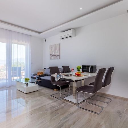 Luxury Apartments Kostrena With Pool 2 Esterno foto