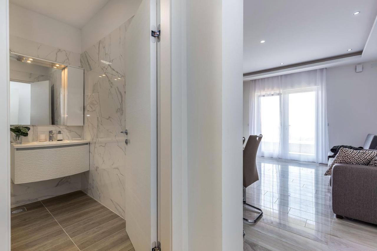 Luxury Apartments Kostrena With Pool 2 Esterno foto
