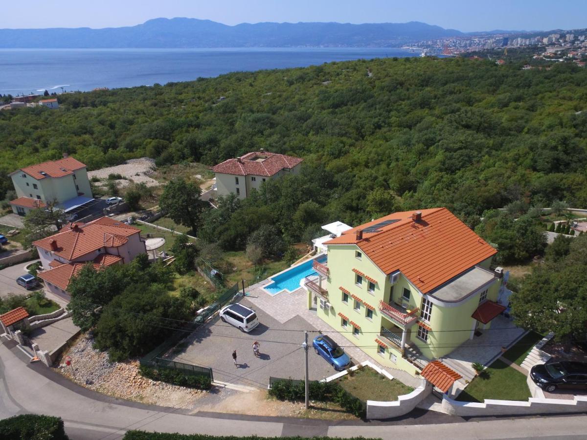 Luxury Apartments Kostrena With Pool 2 Esterno foto